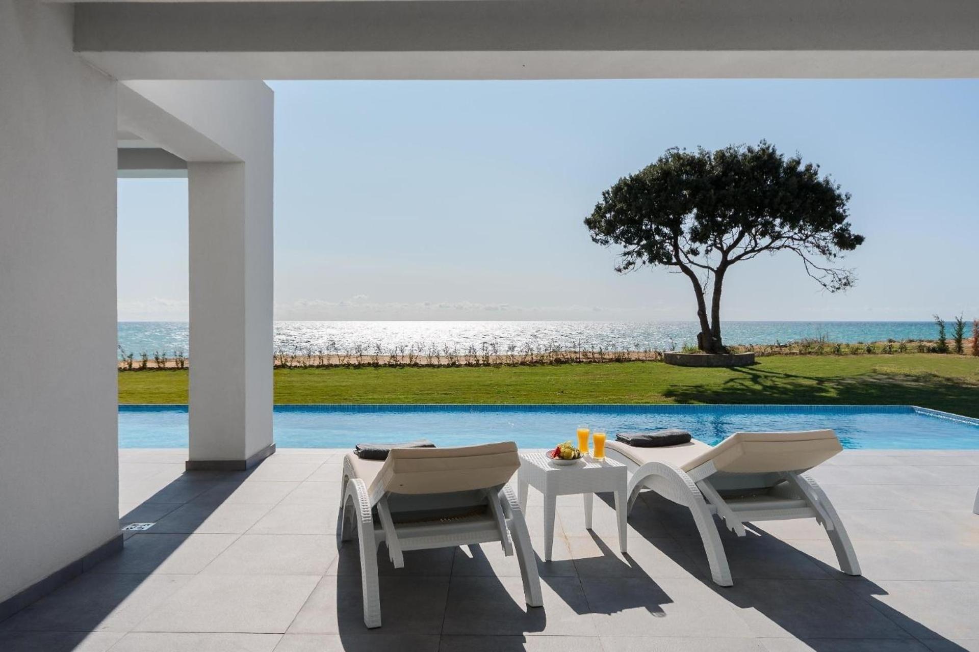 Mit Privatpool Fuer 8 Personen Ca 250 Qm In Chalikounas, Nordgriechenland Korfu