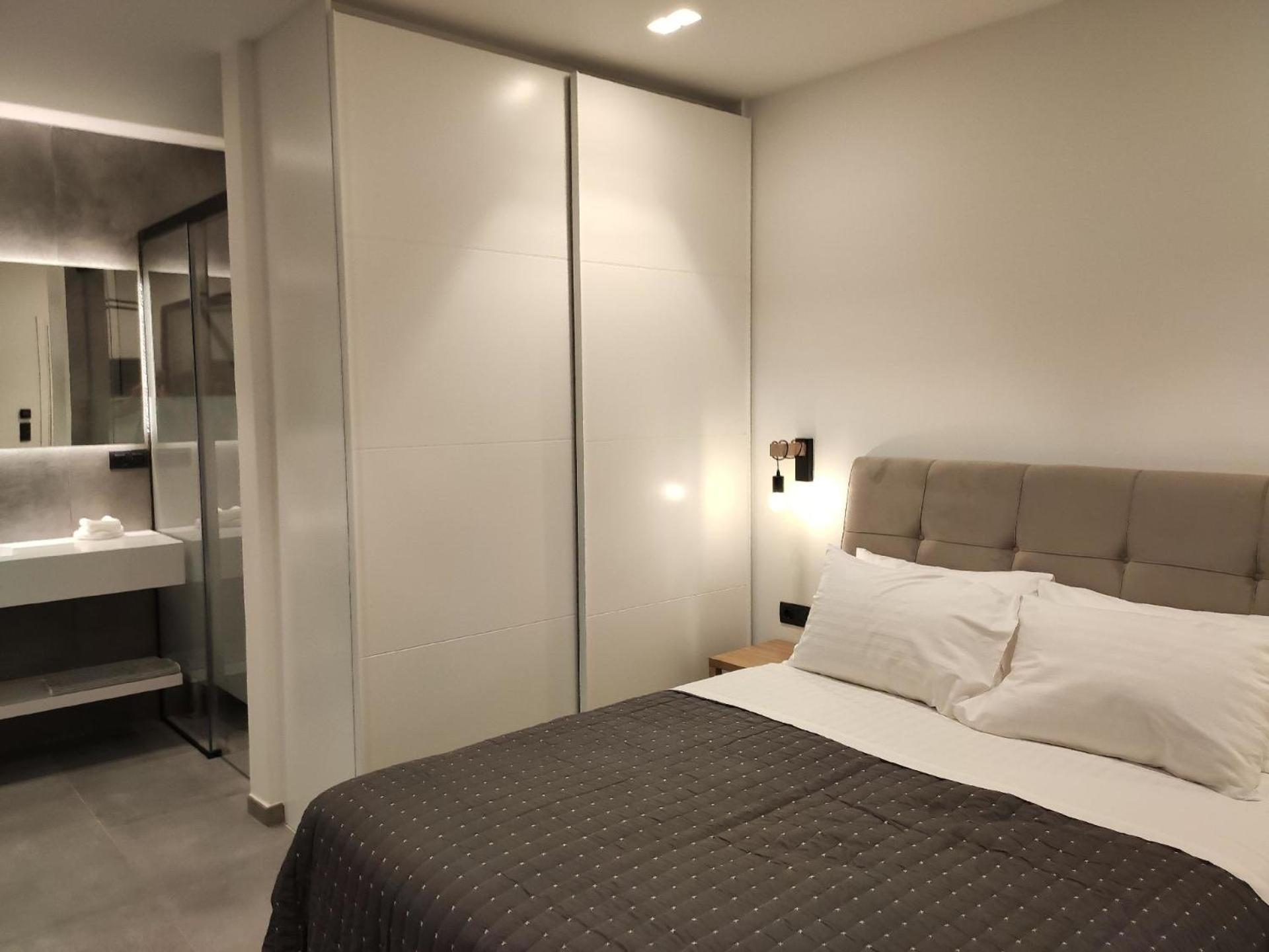 Vakantiehuis Mit Privatpool Fuer 8 Personen Ca 250 Qm In Chalikounas, Nordgriechenland Korfu *